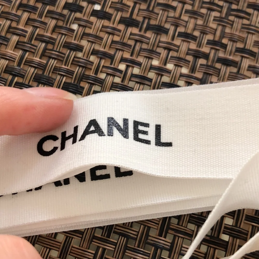 Chanel White Ribbon gift wrap 48 inches